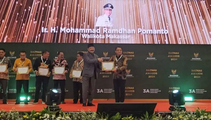 Danny Pomanto Terima Penghargaan Baznas RI sebagai Wali Kota Pendukung Pengelolaan Zakat Terbaik