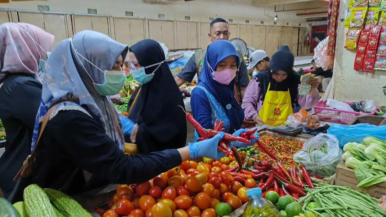 DKP Makassar Lakukan Pengujian Keamanan Pangan di Pasar Sentral & Mall