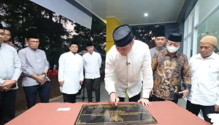 Safari Ramadan di Tompobulu, Bupati Adnan Resmikan PPP Hingga Serahkan Bantuan