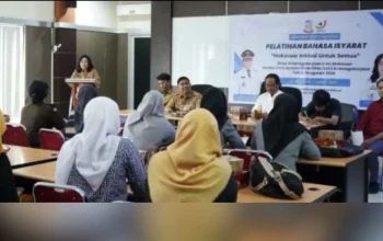 Wujudkan Makassar Kota Inklusi & Ramah Disabilitas, Disnaker Gelar Pelatihan Bahasa Isyarat 8 Wujudkan Makassar Kota Inklusi & Ramah Disabilitas, Disnaker Gelar Pelatihan Bahasa Isyarat
