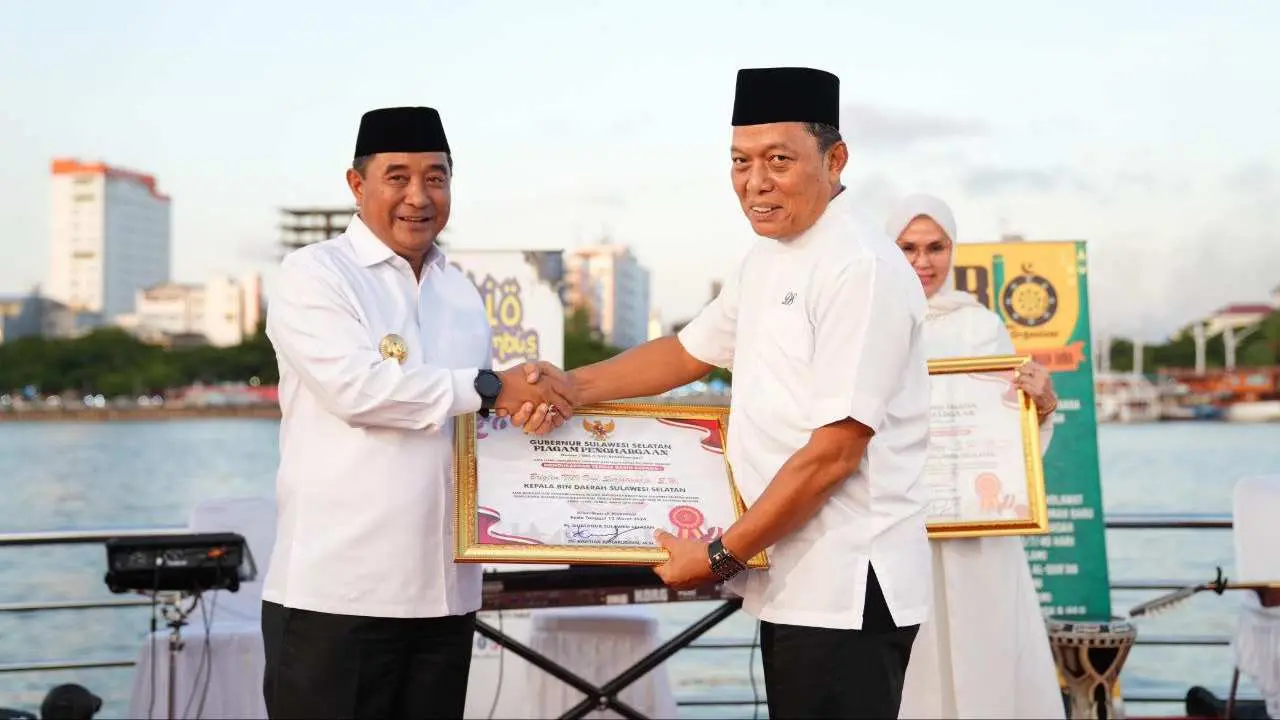 Buka Puasa Bersama di Lego-lego, Pj Gubernur Bahtiar Beri Penghargaan Sukses Pemilu 2024