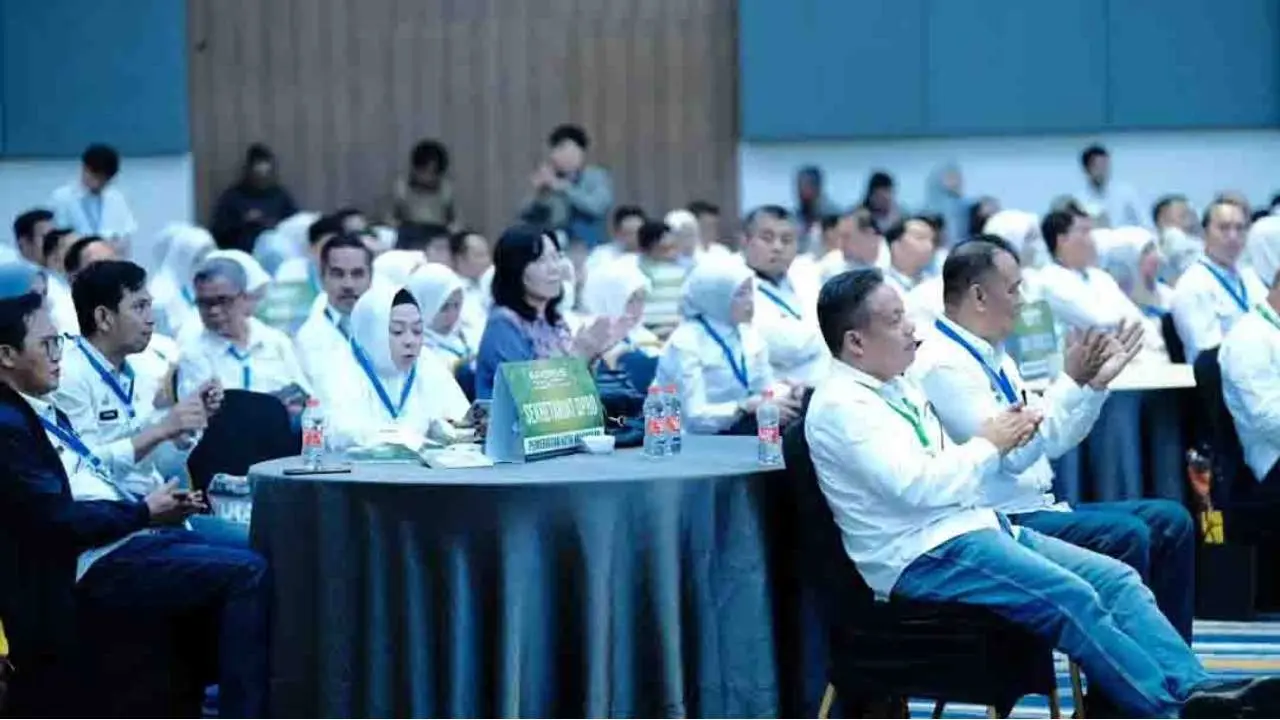 Jajaran Sekretariat DPRD Kota Makassar Menghadiri Rakorsus Tahun 2024