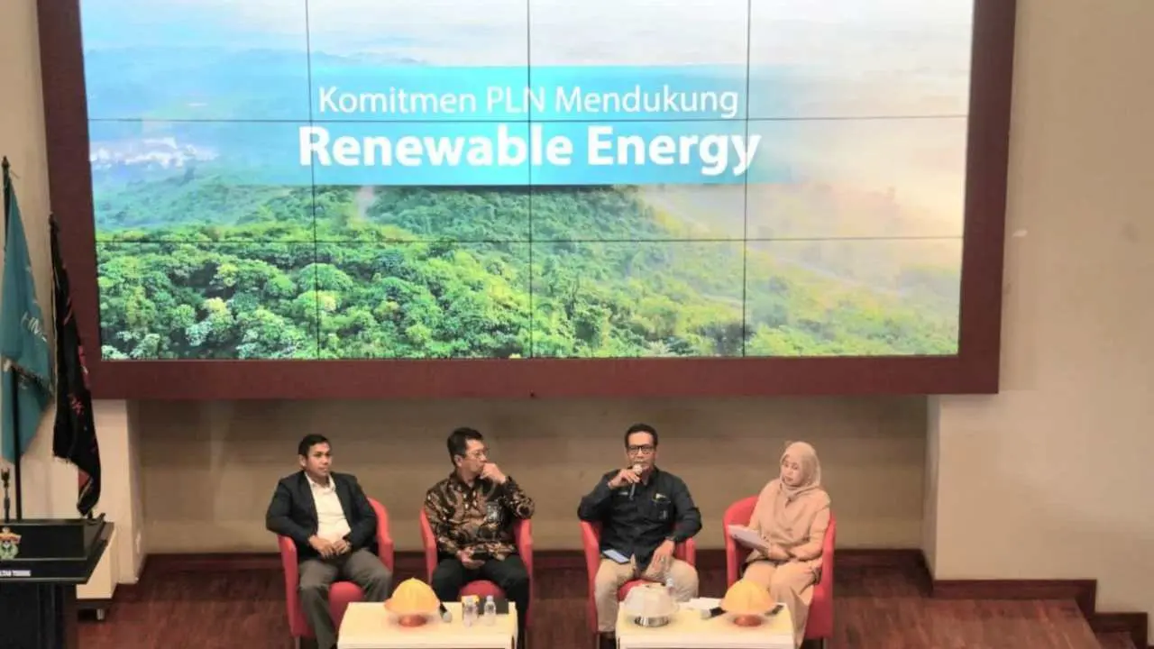 Di Hadapan Mahasiswa UNHAS, GM PLN UID Sulselrabar Paparkan Transisi Energi