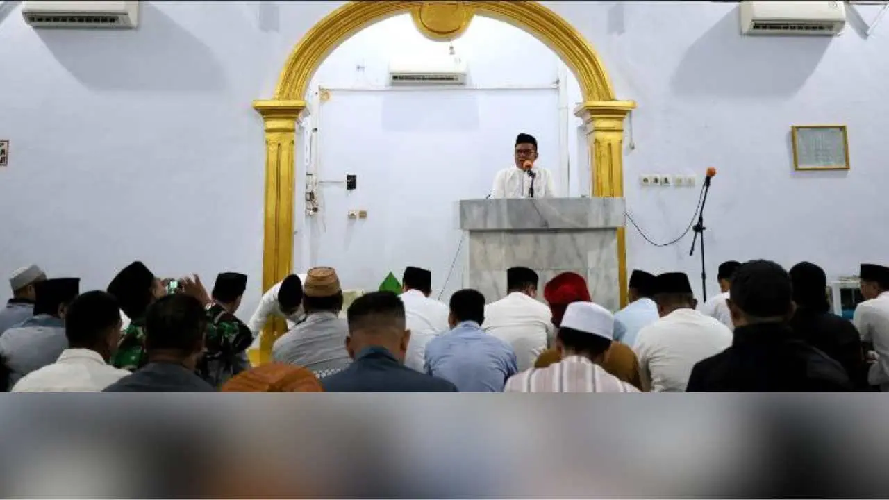 Bawakan Ceramah Singkat di Subuh Pertama Ramadan 1445 H, Danny Ingatkan Peran Jagai Anakta'