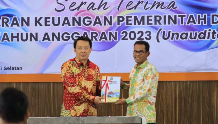 Pj Bupati Takalar Serahkan LKPD 2023 ke BPK RI Perwakilan Provinsi Sulsel