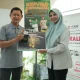 Beli Toyota Berhadiah iPhone 15, Servis di Bengkel Resmi Kalla Toyota Berhadiah Emas.