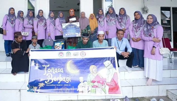 Istri Karyawan PT Semen Tonasa Serahkan Bantuan ke Panti Asuhan & Pesantren di Pangkep