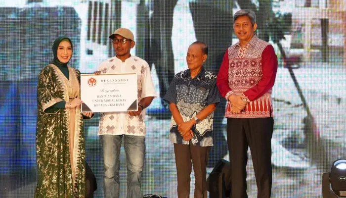 Sofha Marwah Bahtiar Lelang dua Pakaian Miliknya, Disumbangkan untuk UKM & Pengrajin Disabilitas