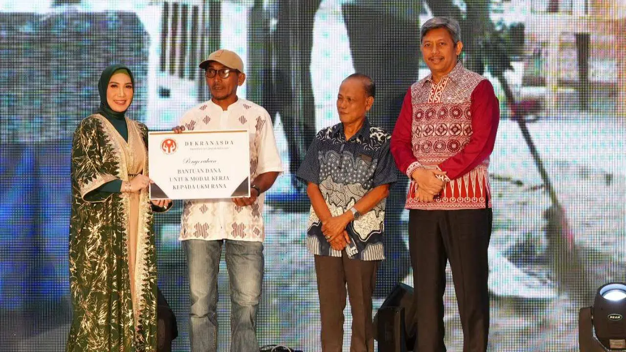 Dukung Istri di Dekranasda Preloved Charity, Firman Pagarra: Konsep Berbagi Berbalut Preloved Charity