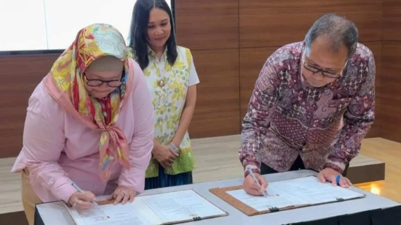 Pemkot Makassar dan Perum Peruri Teken MoU untuk Digitalisasi Layanan Pemerintahan