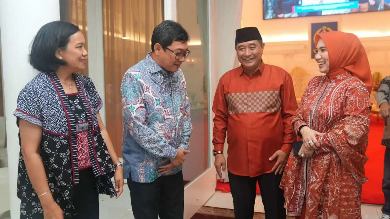 Pj Gubernur & Ketua PKK Sulsel Open House Bersama Kepala Daerah, Harap Jaga Silaturahmi-Kekompakan