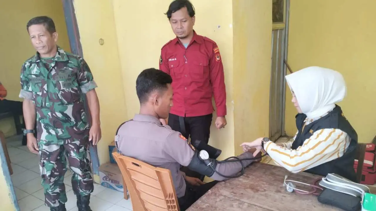 Operasi Ketupat Lipu 2024, Poliklinik Polres Jeneponto Layani Cek Kesehatan Petugas dan Masyarakat