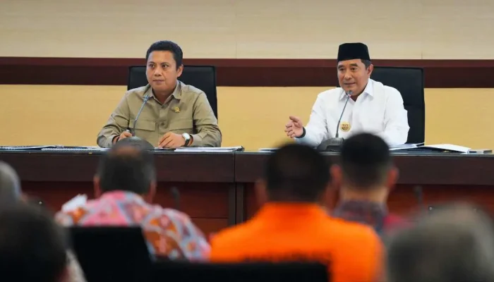 Kunker Komisi V DPR RI, Pj Gubernur Bahtiar Perlihatkan Peta Administrasi Baru Sulsel