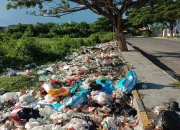 Miris, Tumpukan Sampah Jadi Aksesoris Kota Jelang Hari Jadi Jeneponto ke-161