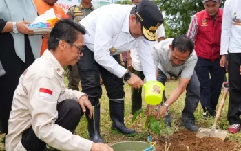 Animo Warga Peringati Hari Bumi Sangat Tinggi, Dukung Penanaman Pohon Serentak Diinisiasi Pj Gubernur Bahtiar