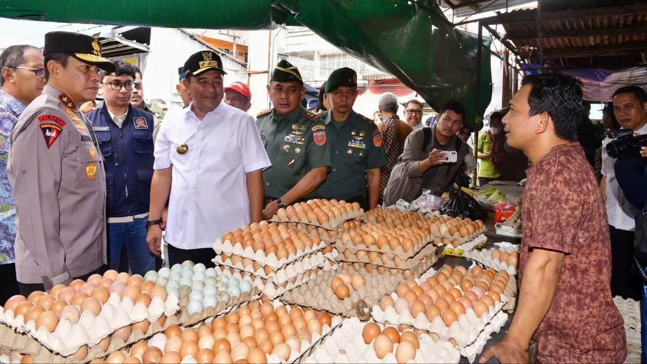 Jelang Lebaran, Pj Gubernur Sulsel Pastikan Harga Kebutuhan Pokok Tetap Terkendali
