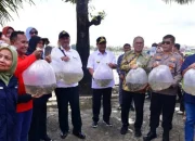 Danny Pomanto Apresiasi Gerakan Tebar Benih Ikan oleh Pj Gubernur karena Bantu Ekonomi Masyarakat