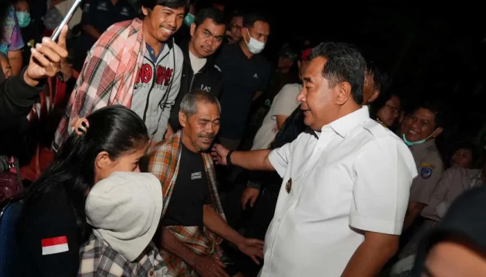 Tana Toraja Berduka, Pj Gubernur Bahtiar Kunjungi Korban dan Serahkan Bantuan