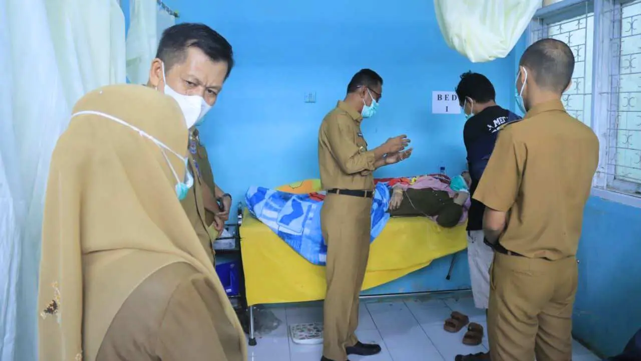 Pj Bupati Takalar Sidak ke RSUD-Puskesmas Pastikan Masyarakat dapat Pelayanan Maksimal 2 Pj Bupati Takalar Sidak ke RSUD-Puskesmas Pastikan Masyarakat dapat Pelayanan Maksimal