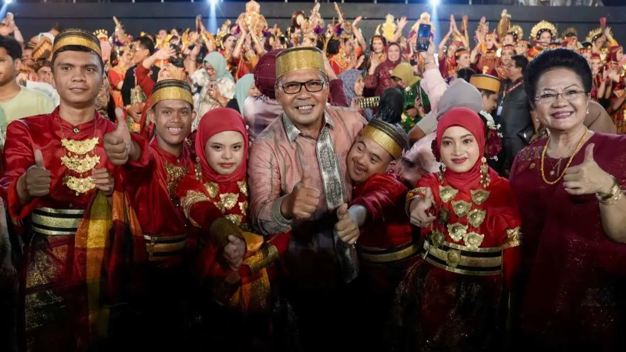 Pemkot Makassar Perkuat Inklusi, Beri Panggung Kelompok Disabilitas di Gala Dinner PSBM XXIV dan Karnaval Kebudayaan