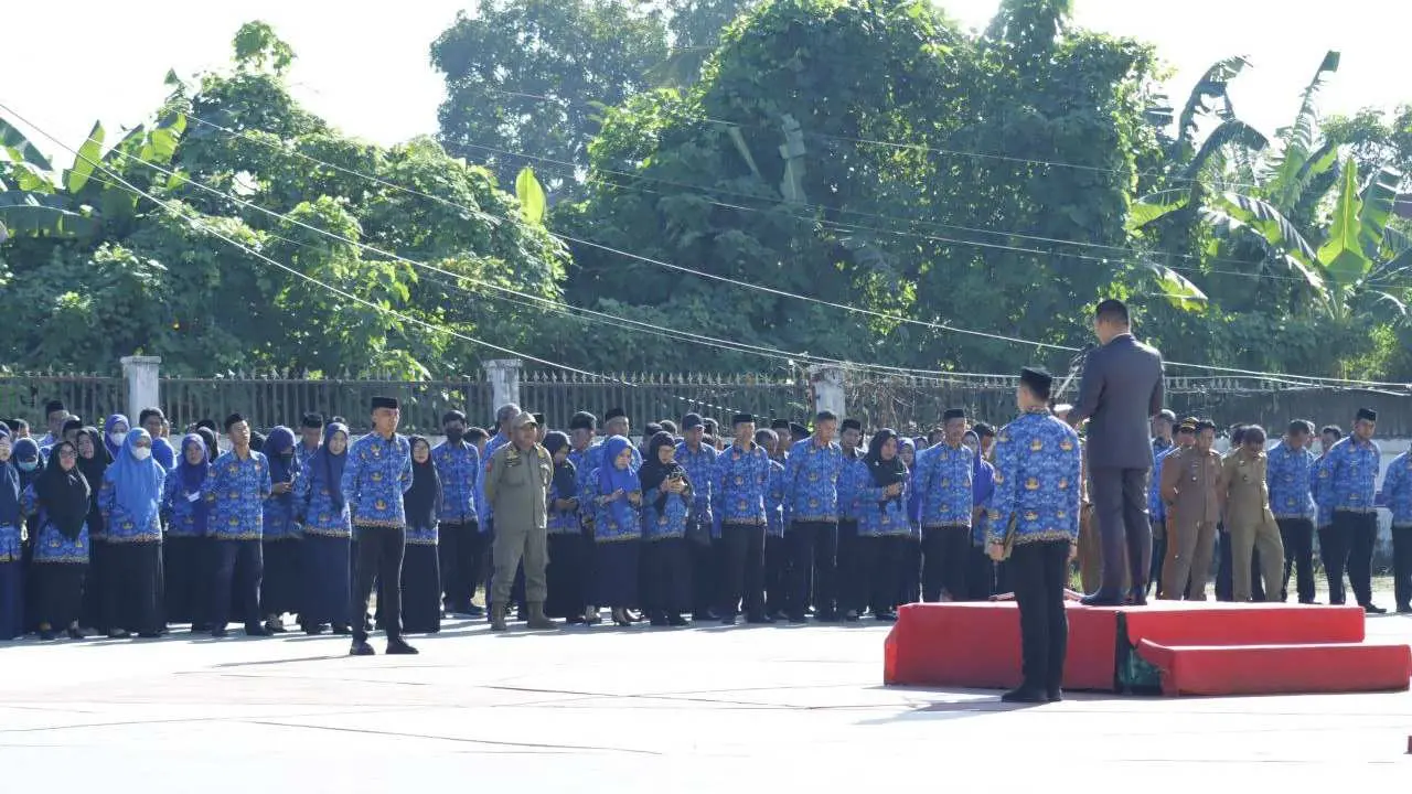 Wakili Pj Bupati, Sekda Takalar Irup pada Upacara Peringatan Hari OTDA ke-XXVIII 2 Wakili Pj Bupati, Sekda Takalar Irup pada Upacara Peringatan Hari OTDA ke-XXVIII