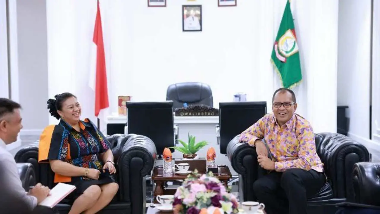 Danny Pomanto Ajak Konsulat Jenderal Filipina Tampil di Festival F8