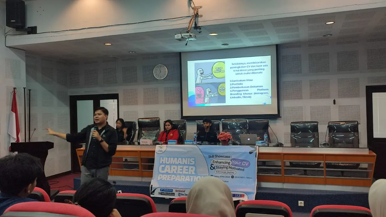 Humanis FISIP Unhas Gelar Kelas Karir Bahas Pentingnya Persyaratan Administratif dalam Persiapan Kerja