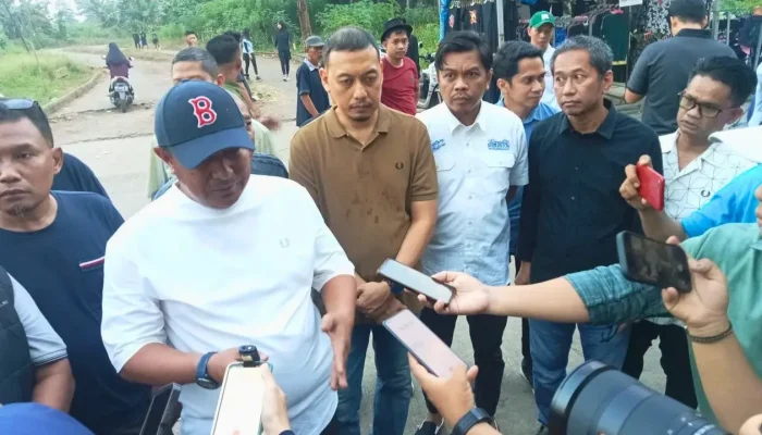 Pj Sekda-Kadis DLH Dampingi Pj Gubernur Tinjau Lahan Lokasi Pembangunan Stadion di Gor Sudiang