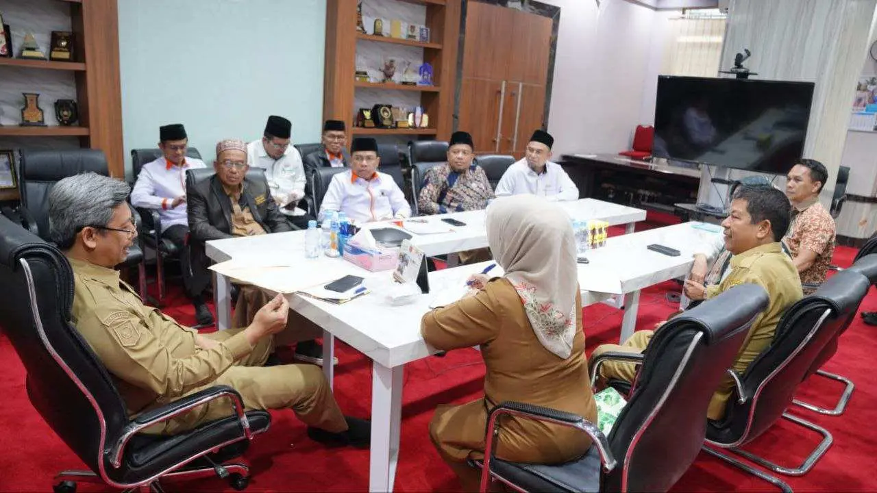 Pemprov Sulsel Akan Rehabilitasi Sejumlah Kerusakan di Masjid Kubah 99 Asmaul Husna 3 Pemprov Sulsel Akan Rehabilitasi Sejumlah Kerusakan di Masjid Kubah 99 Asmaul Husna