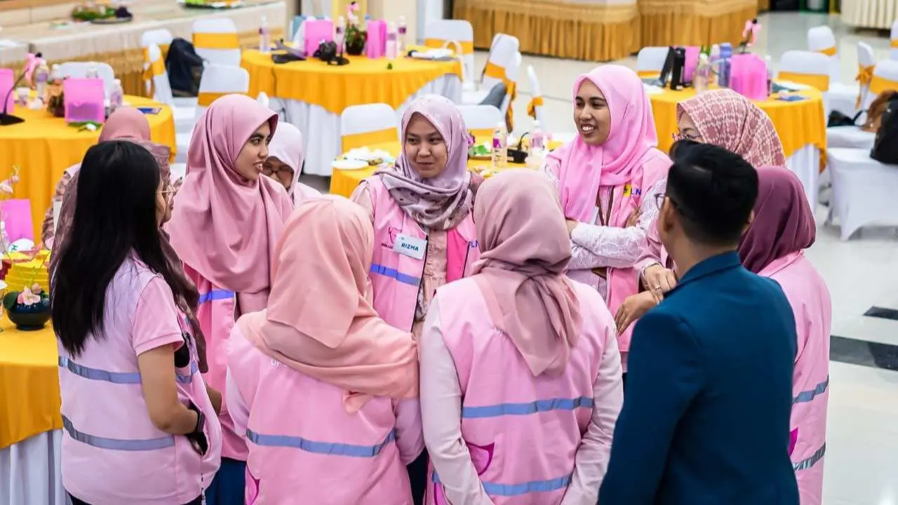Tingkatkan Kapabilitas, Srikandi PLN Adakan Public Speaking Class