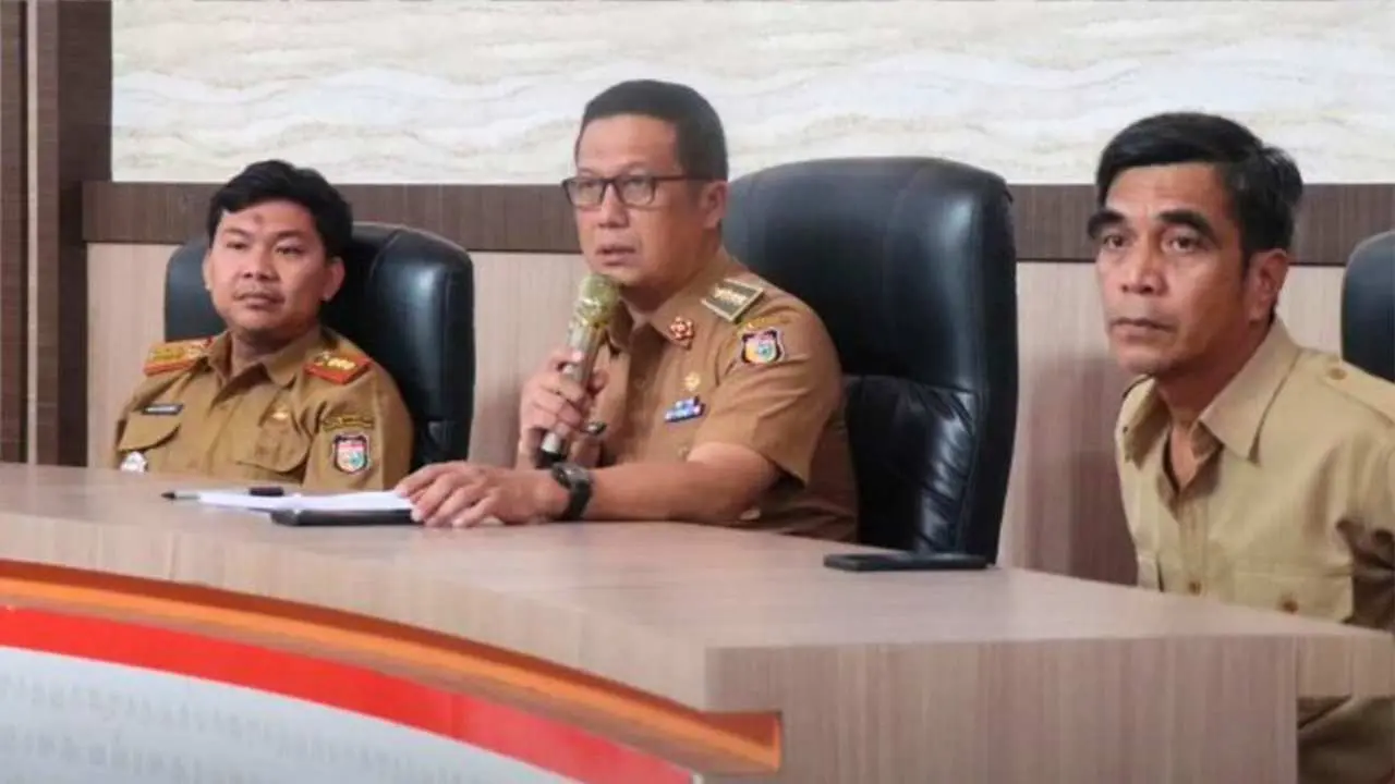 Camat Mariso Motivasi Satgas Kebersihan untuk Meningkatkan Kinerja dan Kedisiplinan
