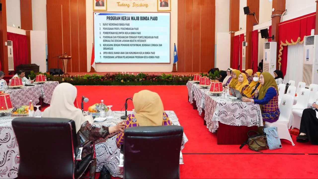 Pj Ketua TP PKK, Ninuk Triyanti Pimpin Rapat Pembahasan Program Pokja Bunda PAUD Sulsel