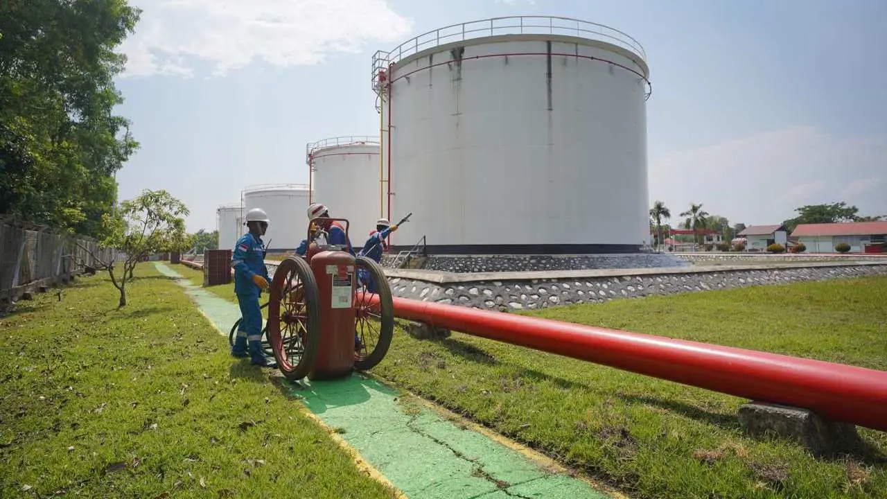 Komisaris Utama Pertamina Patra Niaga, Cek Langsung Unit Operasi di Sulsel 3 Pertamina Patra Niaga