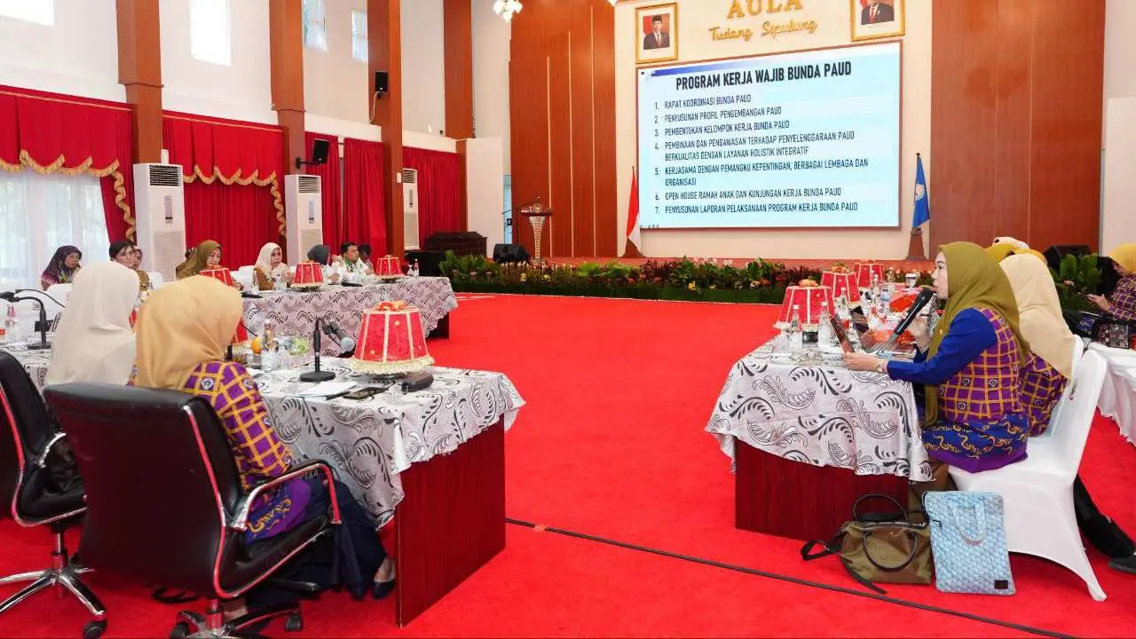 Pj Ketua TP PKK, Ninuk Triyanti Pimpin Rapat Pembahasan Program Pokja Bunda PAUD Sulsel