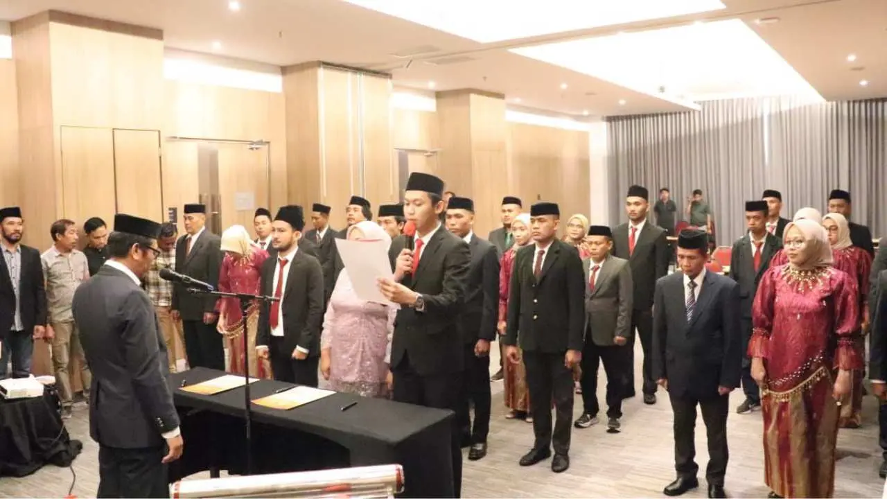 Bawaslu Jeneponto Resmi Lantik 33 Panwascam untuk Pilkada Serentak 2024