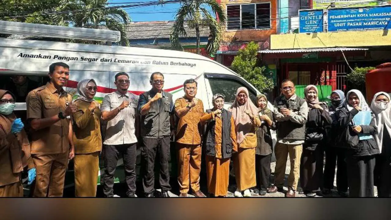 Dinas Ketapang Sulsel Bersama Badan Pangan RI Lakukan Uji Lab di Pasar Maricayya