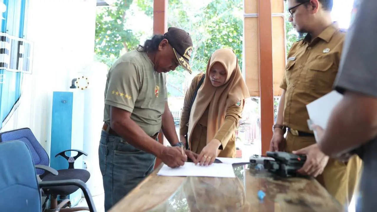 Kominfo Makassar Cek Langsung Permasalahan Jaringan di Pulau Barrang Lompo dan Barrang Caddi 3 Kominfo Makassar Cek Langsung Permasalahan Jaringan di Pulau Barrang Lompo dan Barrang Caddi