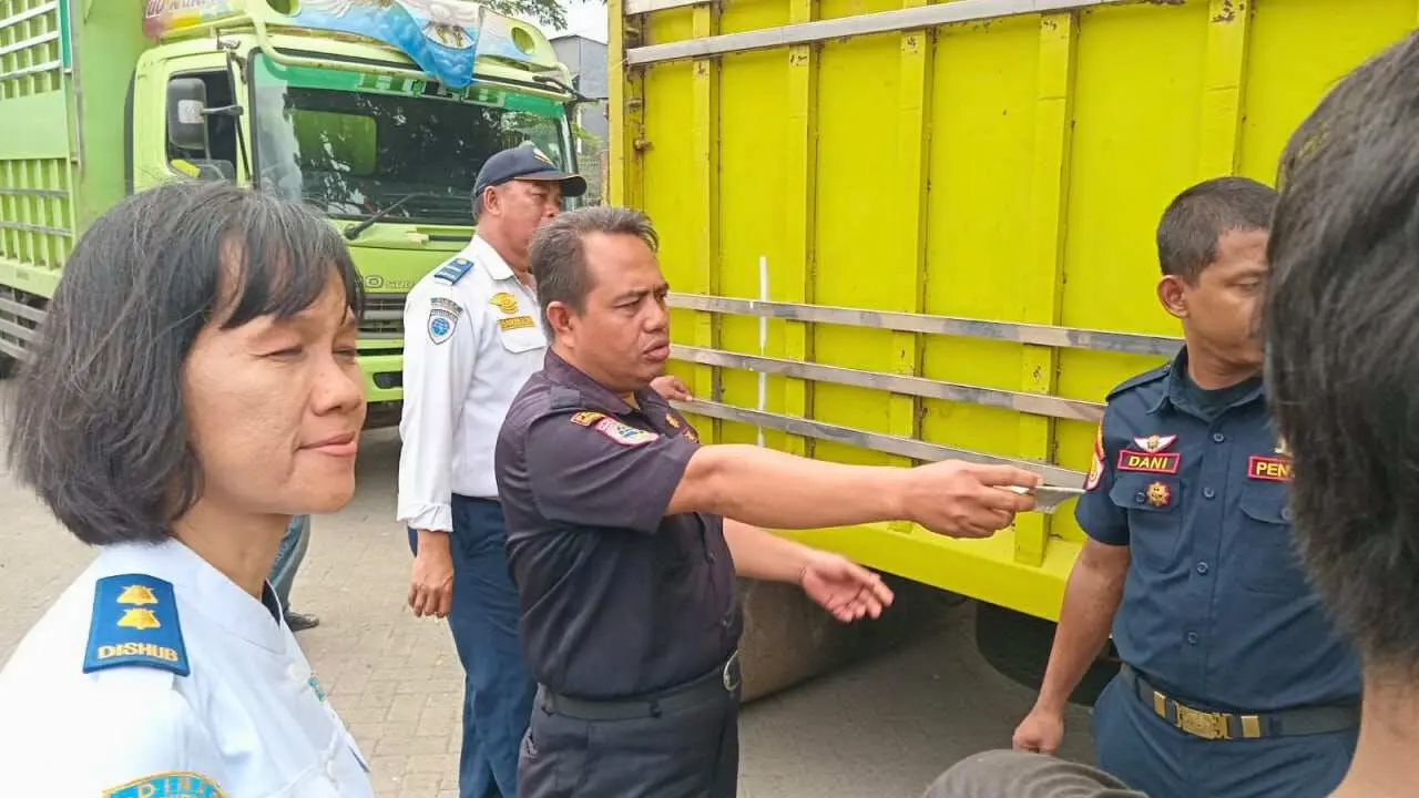 Dishub Makassar Amankan Lima Truk ODOL