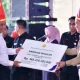 Kementan Serahkan 300 Beasiswa Pengembangan SDM Sawit untuk Lulusan SMA di Sulsel