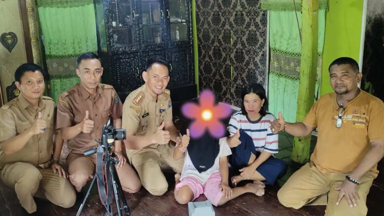 Tindaklanjuti Informasi Media, Tim Rewata Disdukcapil Bantu Adminduk Wanita Diduga Korban Kekerasan Seksual