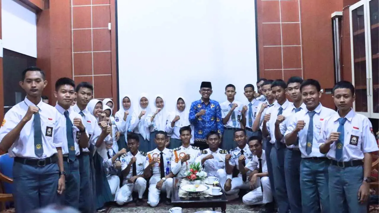 Pj Bupati Takalar Melepas Pelajar Peserta Pelatihan Magang ke Jepang