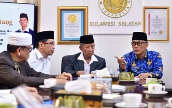Perkuat Kerjasama dan Sinergi, Pj Gubernur Prof Zudan Temui Pengurus MUI Sulsel 5 Perkuat Kerjasama dan Sinergi, Pj Gubernur Prof Zudan Temui Pengurus MUI Sulsel