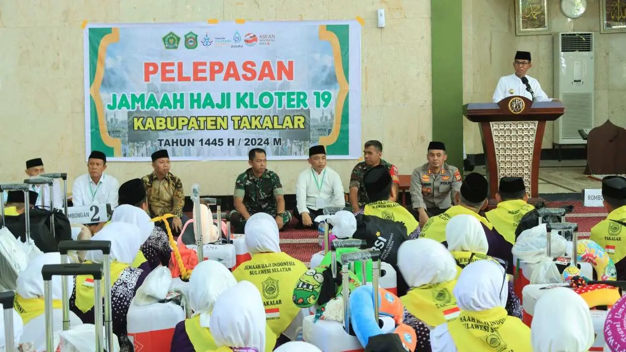 274 Jamaah Haji 1445 H Kloter 19 Dilepas Penjabat Bupati Takalar