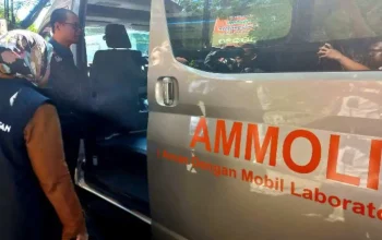 Deputi III Bapanas Puji Keberadaan Mobil Laboratorium Keliling Dinas Ketapang Sulsel 4 Deputi III Bapanas Puji Keberadaan Mobil Laboratorium Keliling Dinas Ketapang Sulsel