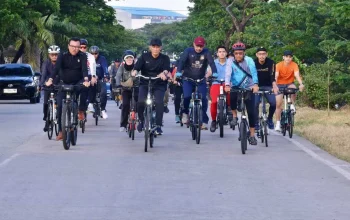 Pj Gubernur Zudan Bersepeda Santai dengan Dubes Portugal di Lego-lego CPI