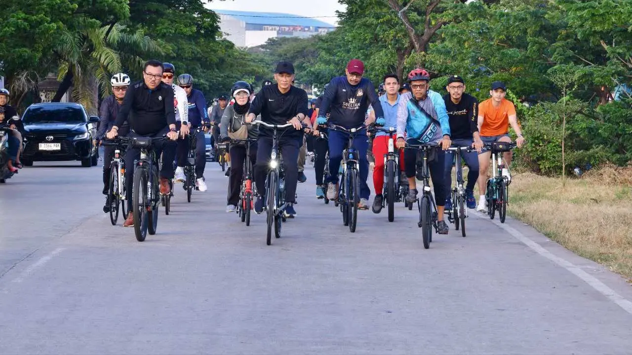 Pj Gubernur Zudan Bersepeda Santai dengan Dubes Portugal di Lego-lego CPI