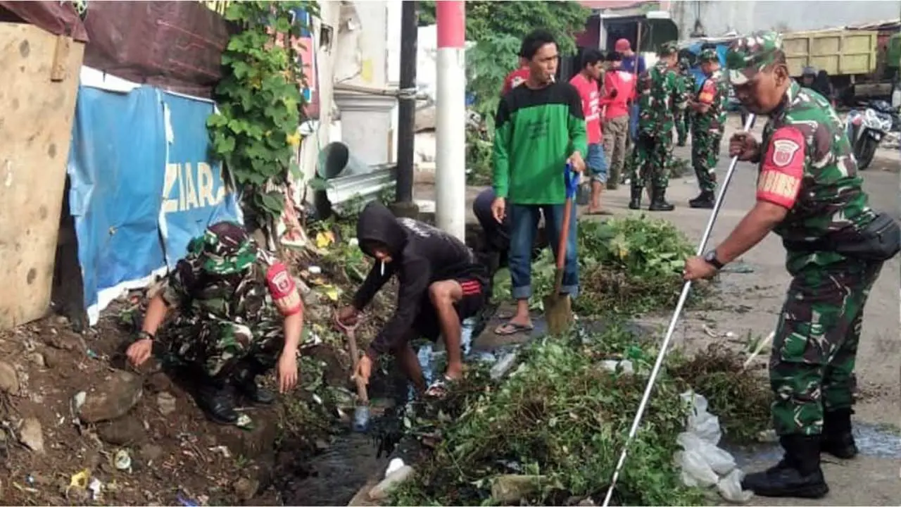 Koramil Manggala-Panakkukang Gelar Karya Bakti di Kelurahan Biring Romang 2 Koramil Manggala Panakkukang Gelar Karya Bakti di Kelurahan Biring Romang
