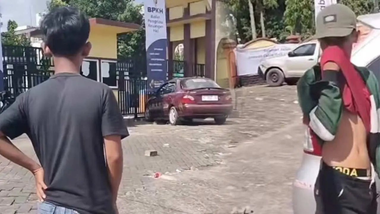 Viral di Medsos Jukir Asrama Haji Minta 30ribu, Perumda Parkir Makassar Nyatakan Bukan di Bawah Pengelolaannya