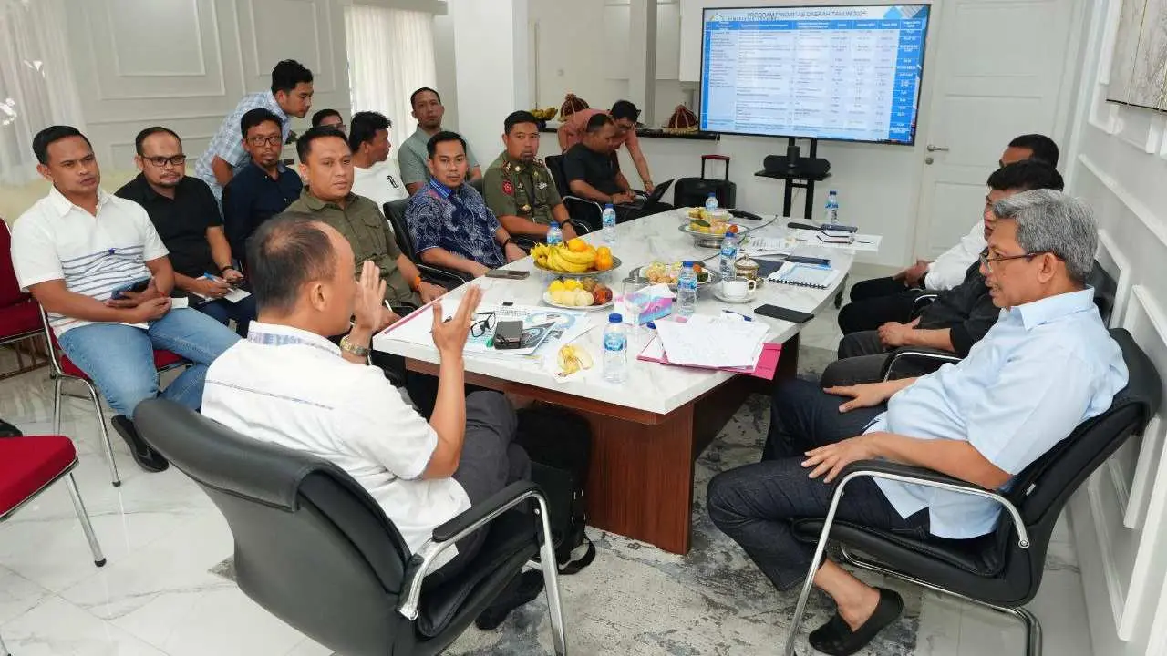 Kerja Cepat, Pj Gubernur Sulsel Prof Zudan Gelar Rapat Terbatas Bersama Kepala OPD
