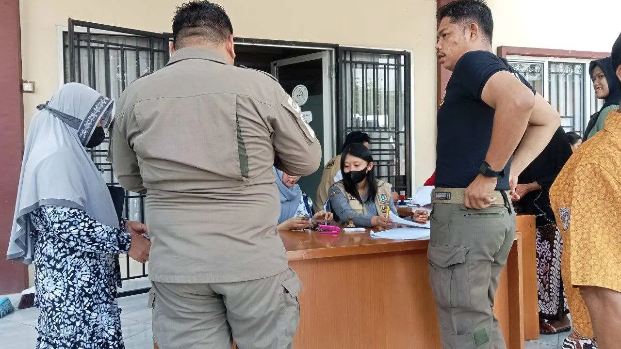 Gelar Pasar Murah Jelang Hari Raya Iduladha, Disdag Makassar Siapakan 1.500 Paket dengan Harga Rp65.000 2 Gelar Pasar Murah Jelang Hari Raya Iduladha, Disdag Makassar Siapakan 1.500 Paket dengan Harga Rp65.000
